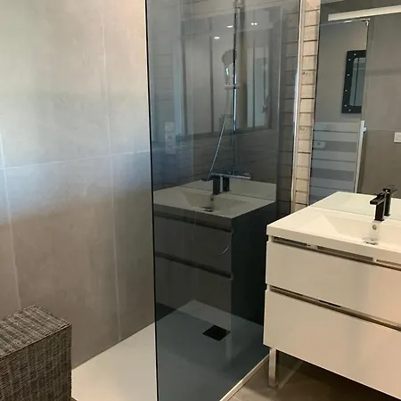 Apartment Village Naturiste Studio Luxe Chesterfield Heliopolis C Agde
